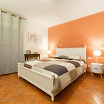 Magnoli Cozy Flat Two Steps From Ponte Vecchio